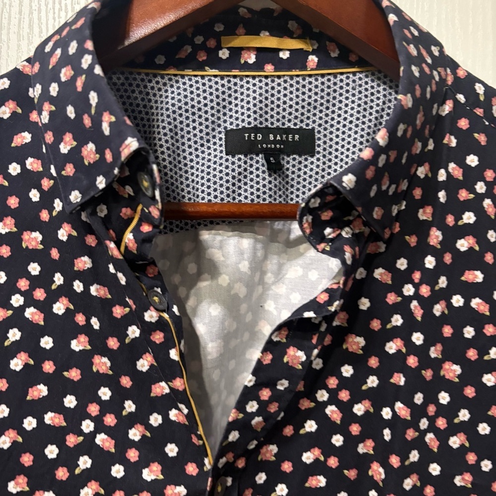 Ted Baker London Men’s Floral Button-Up Shirt | Dark Academia 💯 cotton /Indie - Picture 7 of 10